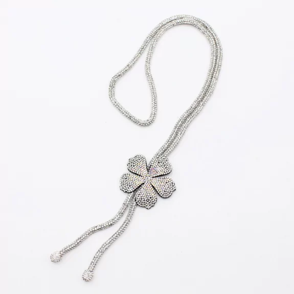 Sautoir en strass avec fleur