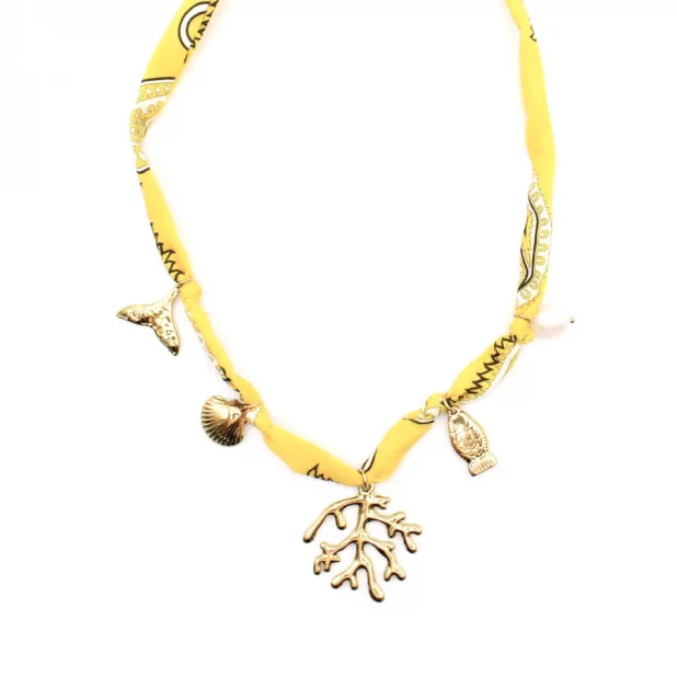 Collier tissus avec pampilles en acier