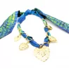 Collier foulard breloques dorées
