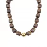 Collier résine et boule dorée