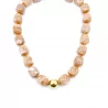 Collier résine et boule dorée