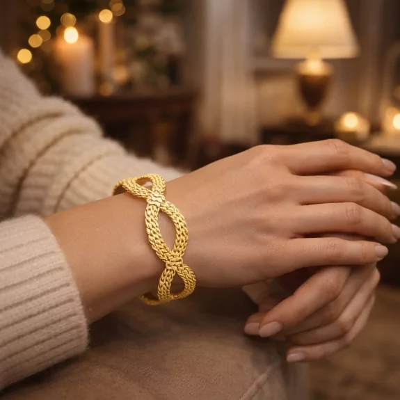 Manchette dorée acier...