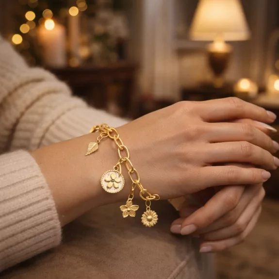 Bracelet breloques trèfle...