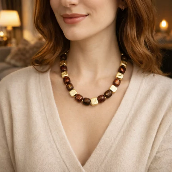 Collier cabochon résine et...