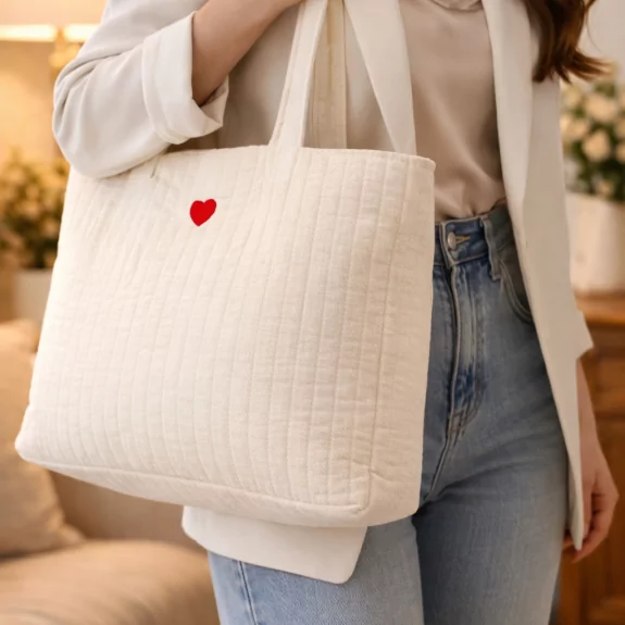 Tote bag femme en coton avec cœur brodé