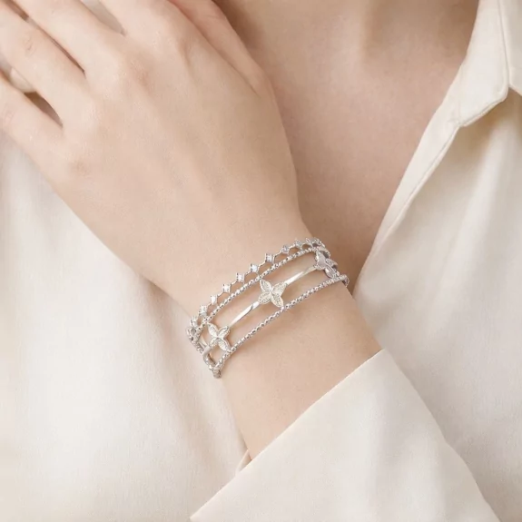 Bracelet jonc multi-rangs...