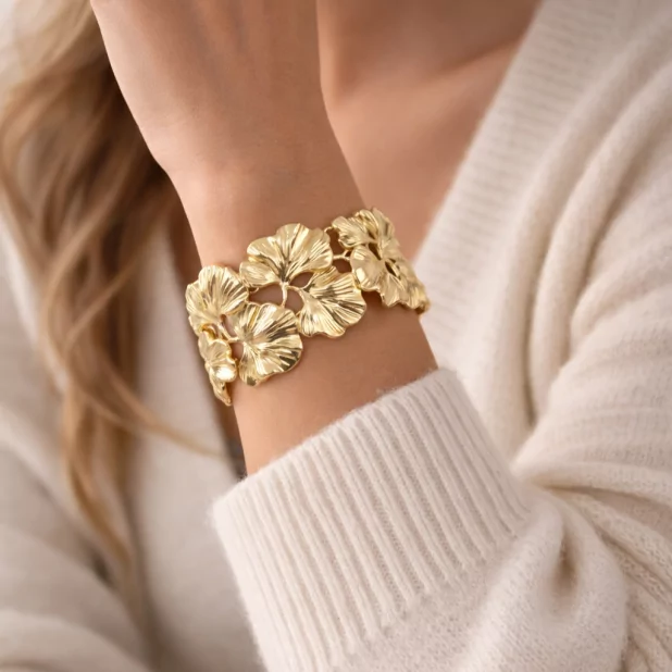 Bracelet Fleur en Acier – Manchette Large Design Floral