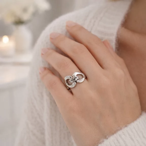 Bague maillons cœur entrelacés