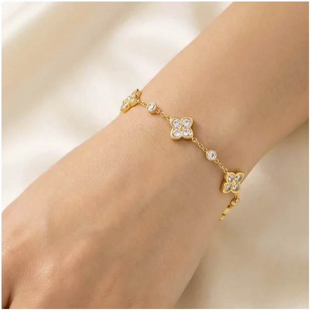 Bracelet trèfles brillants en acier