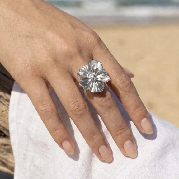 Bague fleur ajustable en acier inoxydable – Design texturé