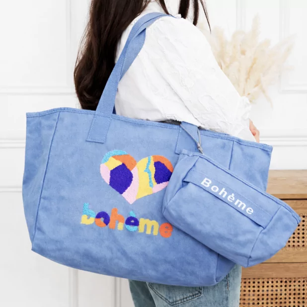 Sac cabas Bohème en jean coton brodé – cœur multicolore