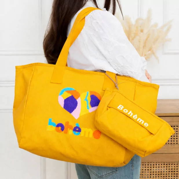 Sac cabas Bohème en jean coton brodé – cœur multicolore