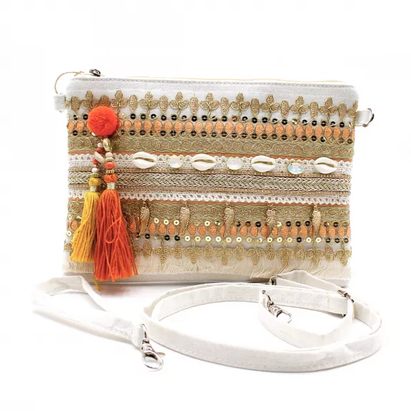 Sac bohème brodée avec perles et pompons
