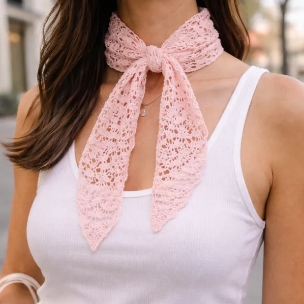Foulard en crochet dentelle – Élégance bohème et tendance