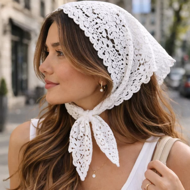 Foulard en crochet dentelle – Élégance bohème et tendance