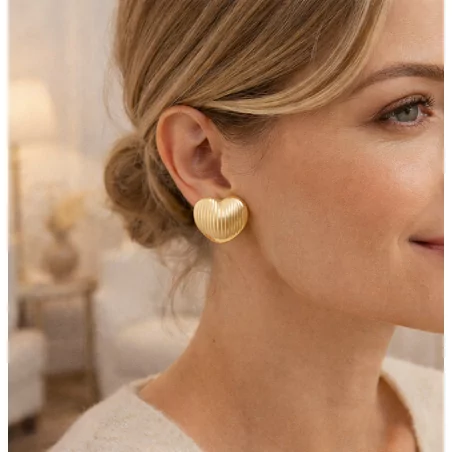 Boucles d’oreilles cœur texturé acier doré