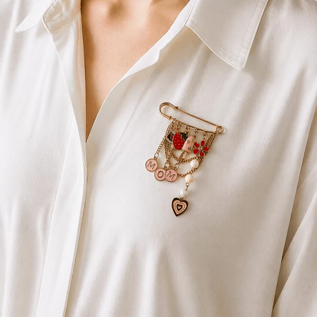 Broche fantaisie charms – Collection message & symboles