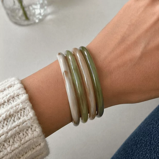 Lot de bracelets joncs en résine – Effet marbré