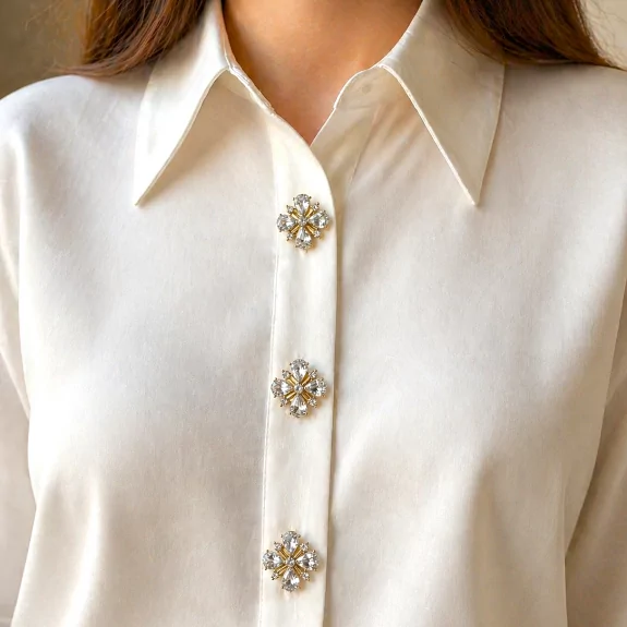 Broches boutons fleur strass – Bijoux pour chemise