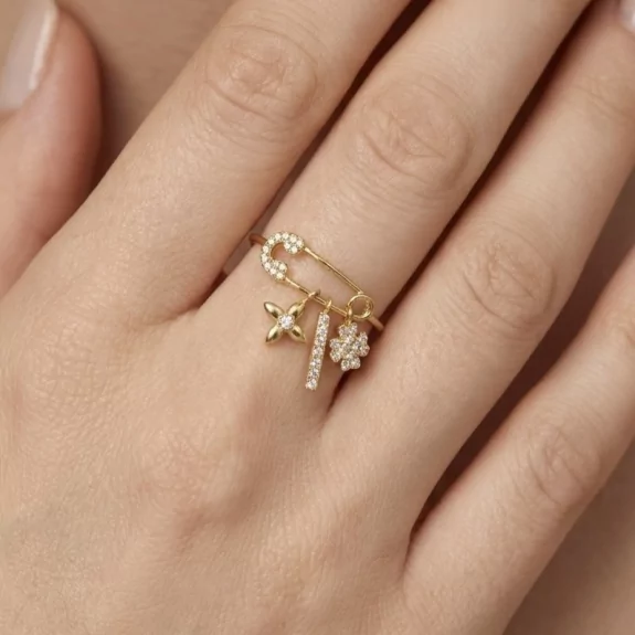 Bague Ajustable à Breloques Strass – Bijou Tendance Femme