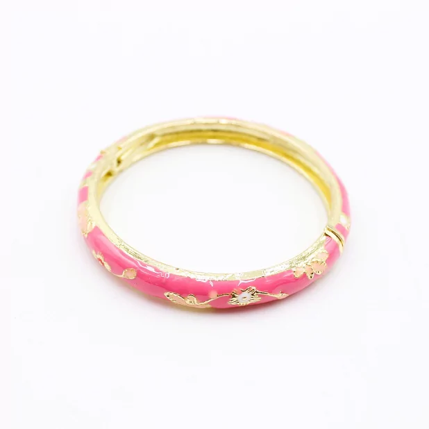 Bracelet jonc en émail coloré motif floral – Fermeture aimantée