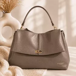 Sac à main femme élégant brillant