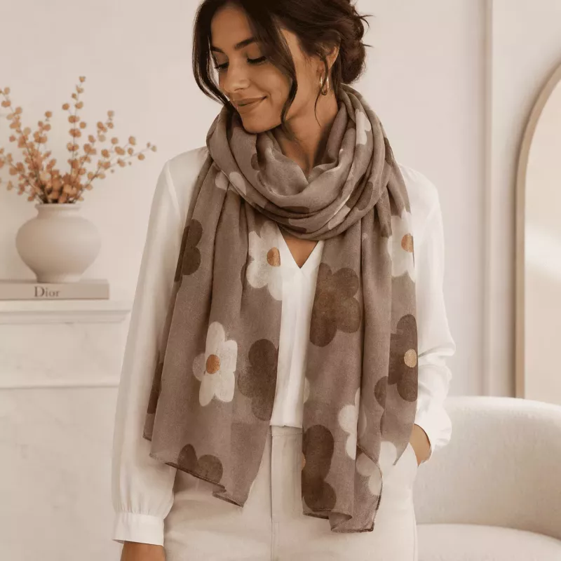 Écharpe tendance motif fleurs