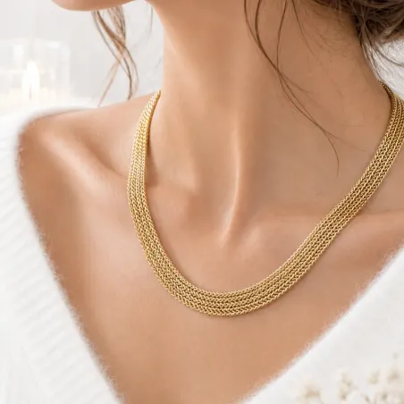 Collier doré plat effet tressé