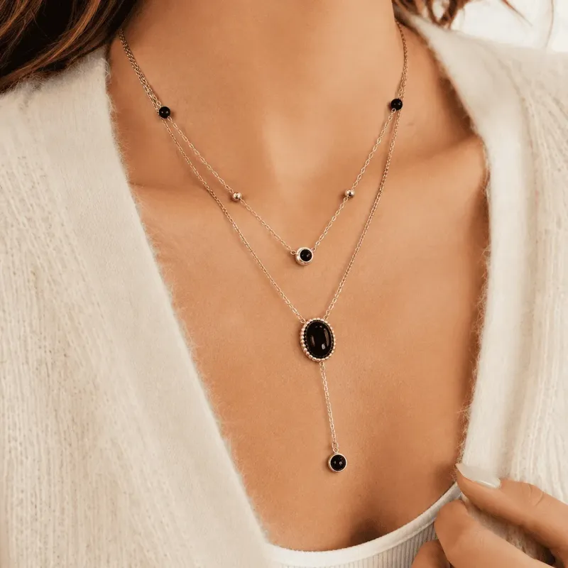 Collier Double Rang Médaillons Noirs en Acier Inoxydable