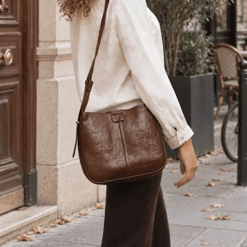 Sac cabas femme effet croco avec pochette assortie