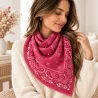 Écharpe carrée motif bandana