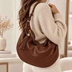 Sac à main souple avec pompon