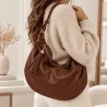 Sac à main souple avec pompon
