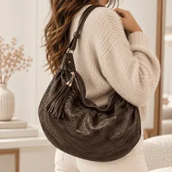 Sac à main souple avec pompon