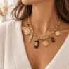 Collier doré à breloques & pierres œil de tigre