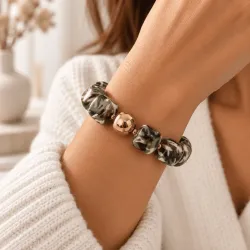 Bracelet en résine à grosses perles