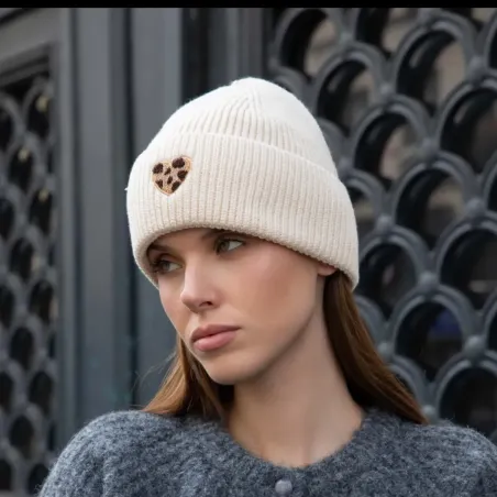 Bonnet femme cœur léopard en maille – Grossiste accessoires