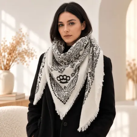 Echarpe carrée imprimé tendance