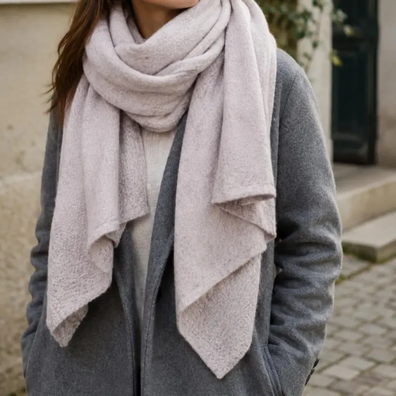 Écharpe biseautée femme douce 130 x 70 cm | Référence Mode
