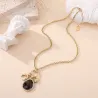 Collier doré acier inoxydable avec pendentifs et pierre ovale
