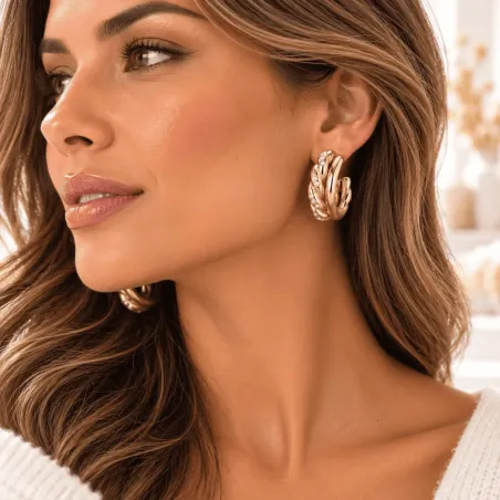 Créoles Dorées Torsadées à Strass – Boucles d'Oreilles Femme