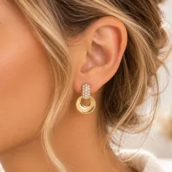 Boucles d’oreilles dorées pendantes ronds et strass