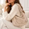 Sac à main en fausse fourrure douce