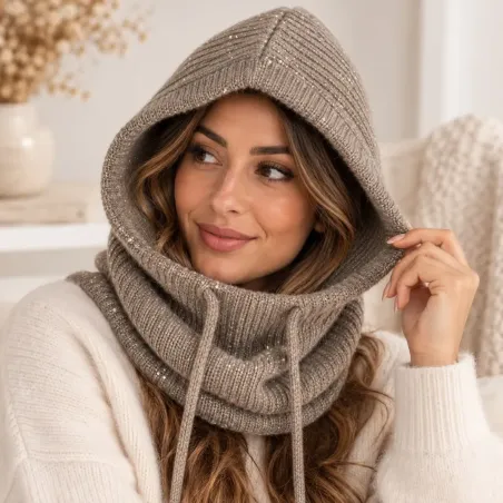 Cagoule à paillettes avec cordons
