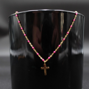 Collier acier tendance avec perles et croix - FUSHIA
