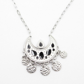 Collier style mauresque avec pampille noir argenté