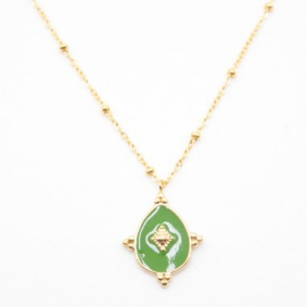 Collier tendance avec pampille goutte